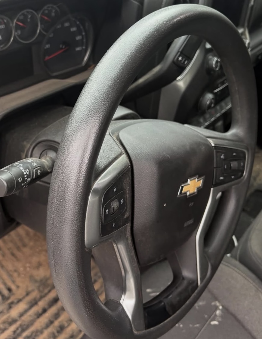 Before - Steering wheel dirty